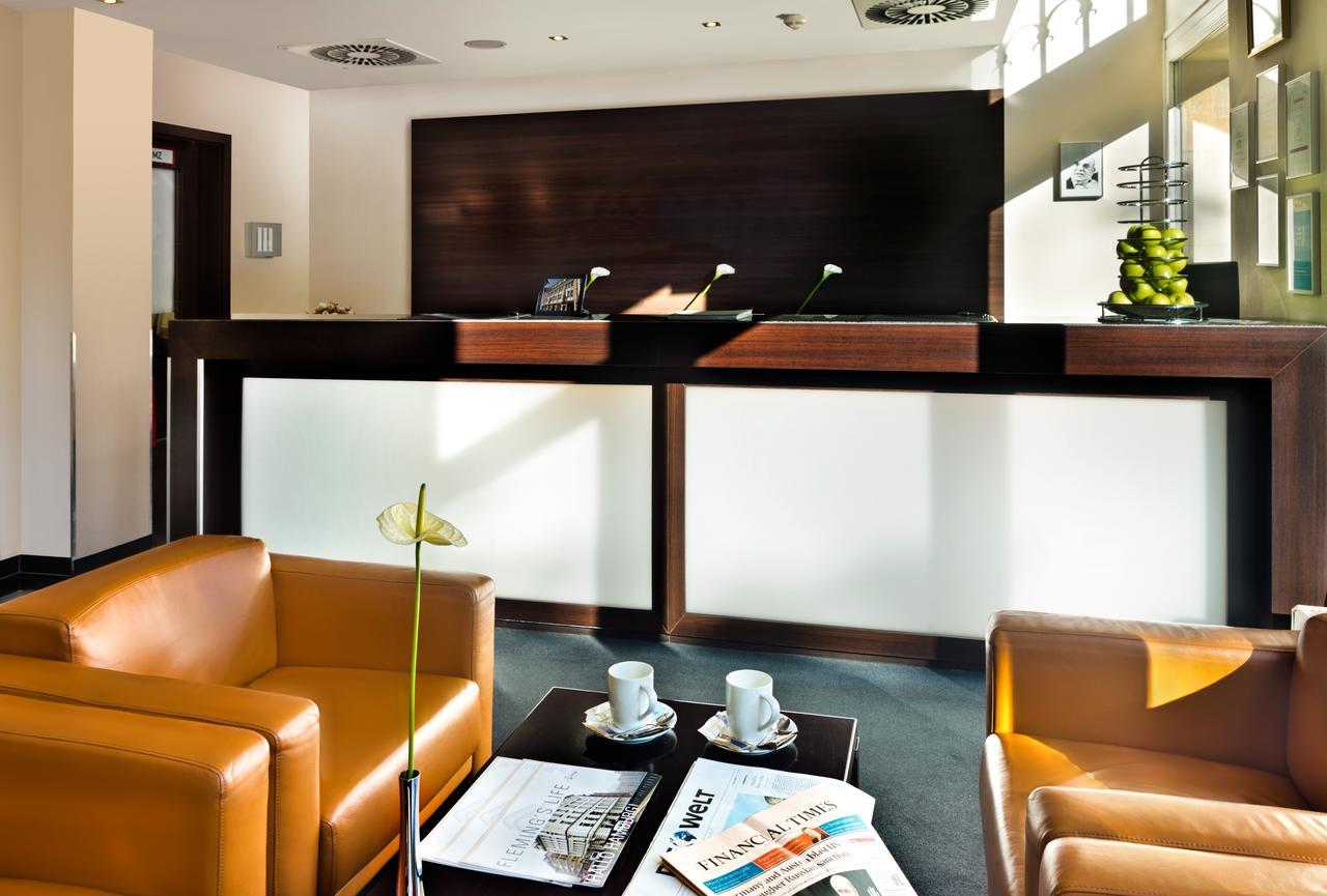Flemings Hotel Frankfurt Hamburger Allee Frankfurt pe Main Exterior foto